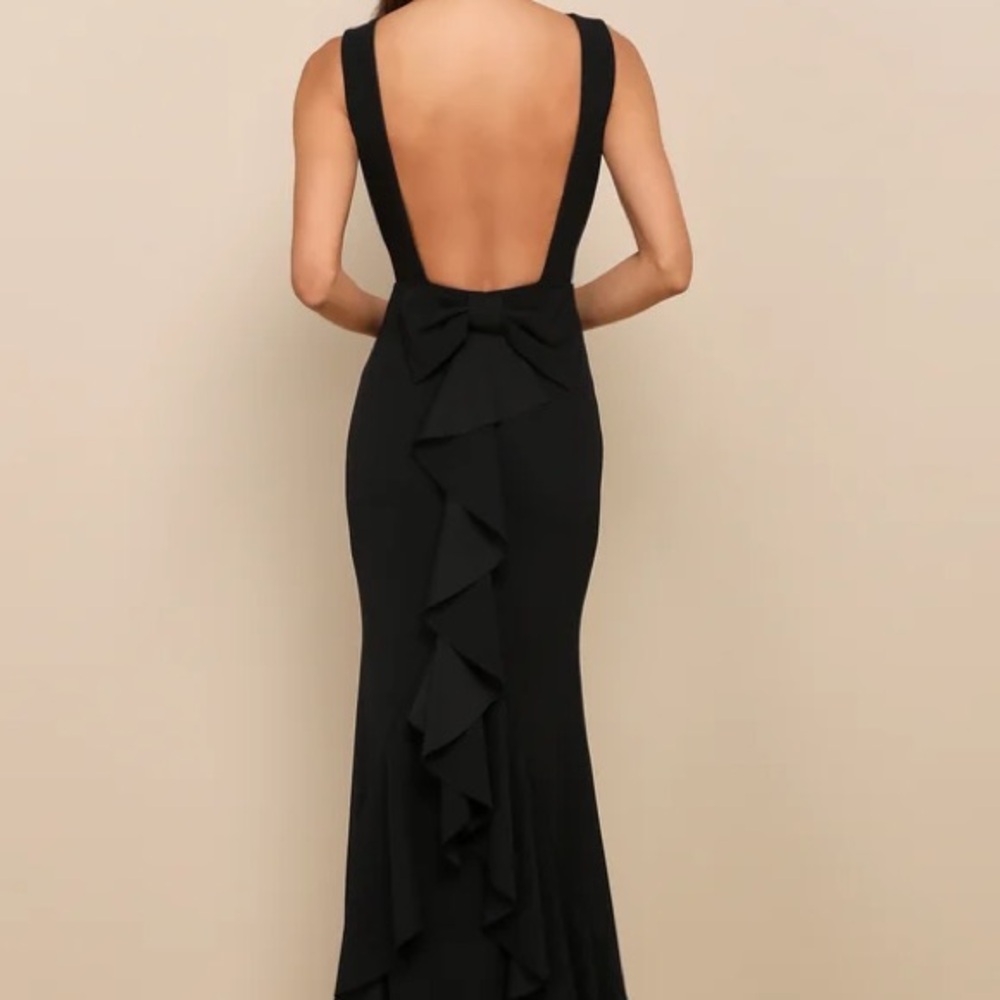 Elegant Black Evening Gown